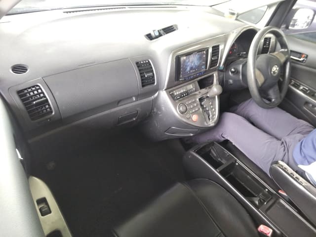 TOYOTA Wish thumbnail 51