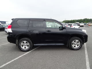 2011 TOYOTA Land Cruiser Prado