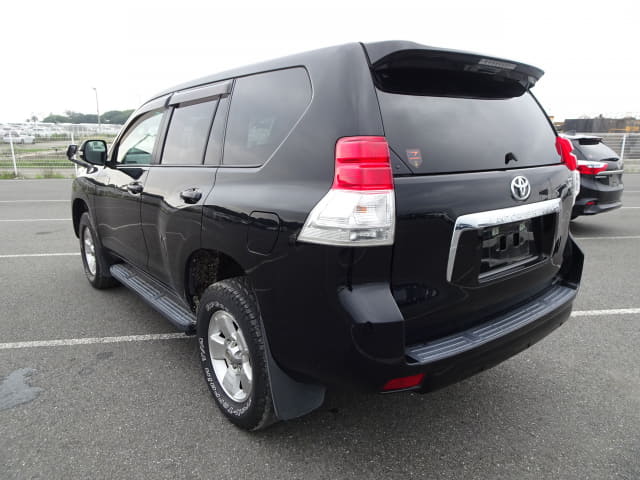 TOYOTA Land Cruiser Prado thumbnail 3