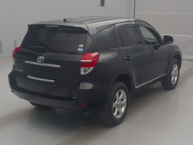 TOYOTA Vanguard thumbnail 2