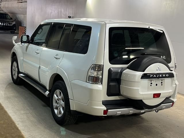 MITSUBISHI Pajero thumbnail 2