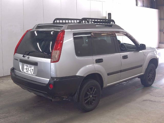 NISSAN X-Trail thumbnail 2