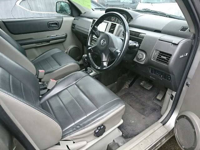 NISSAN X-Trail thumbnail 3