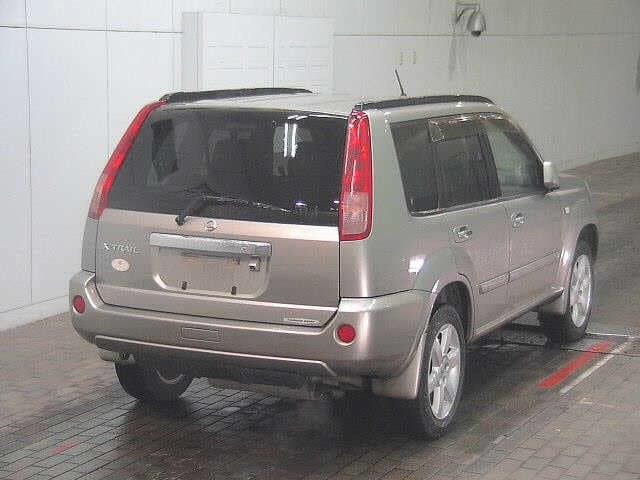 NISSAN X-Trail thumbnail 2