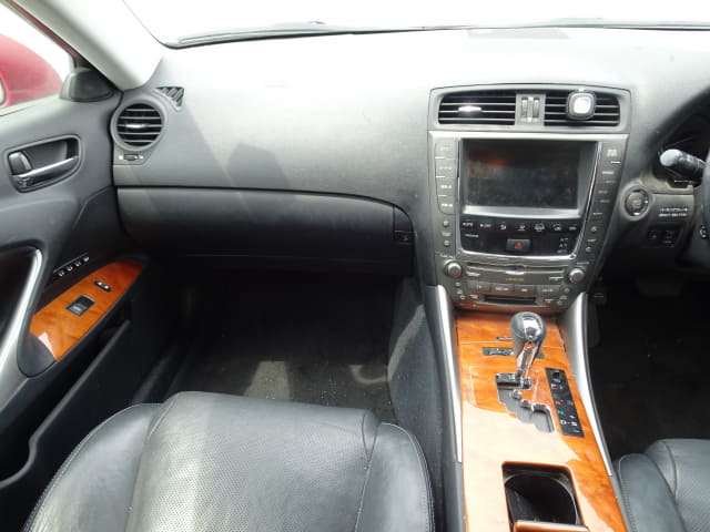 LEXUS IS thumbnail 31