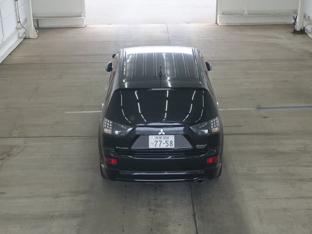 MITSUBISHI Outlander thumbnail 3