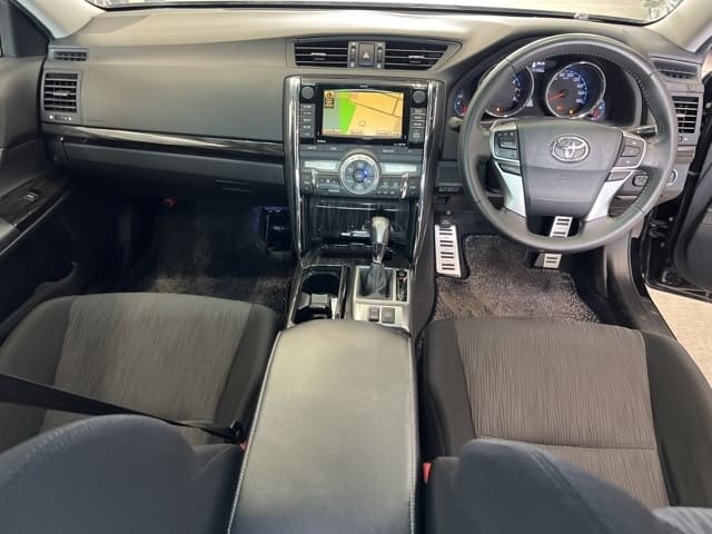 TOYOTA Mark X thumbnail 3