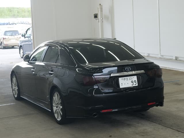 TOYOTA Mark X thumbnail 2