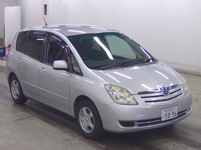 TOYOTA Corolla Spacio thumbnail 6