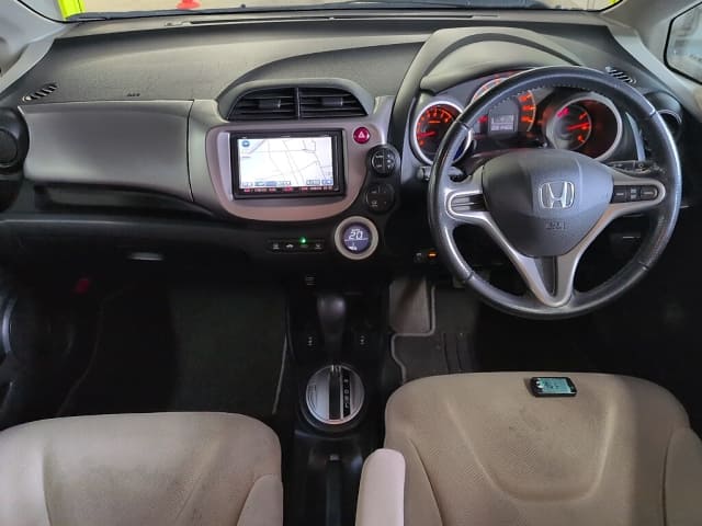 HONDA Fit thumbnail 3