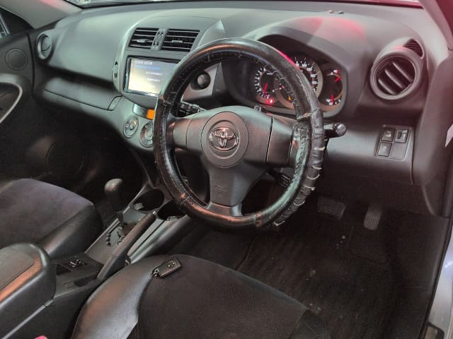 TOYOTA Vanguard thumbnail 3