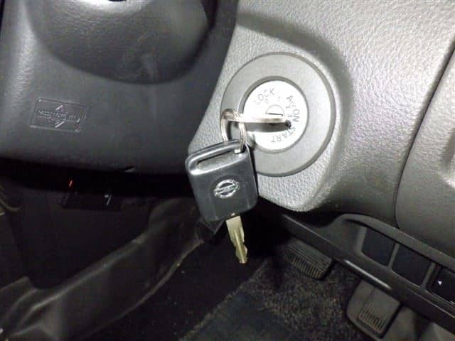 NISSAN X-Trail thumbnail 4