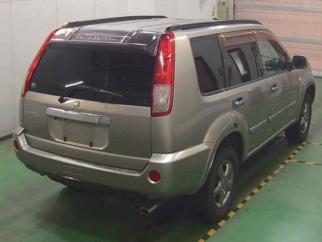 NISSAN X-Trail thumbnail 2