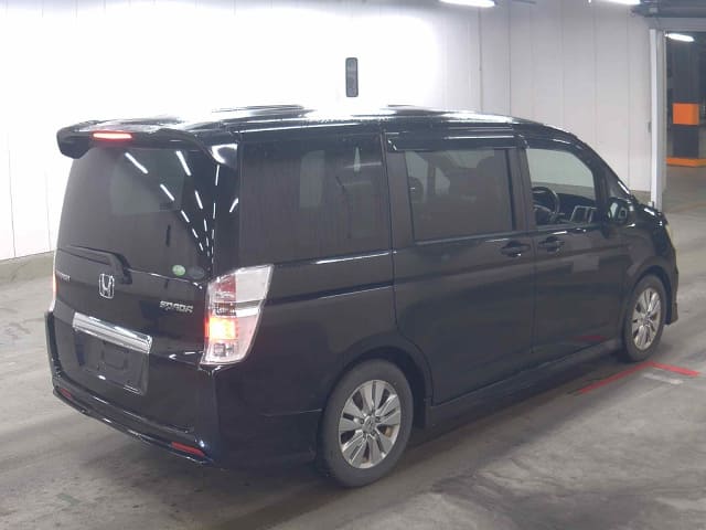 HONDA Step WGN thumbnail 2