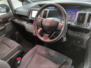 2010 HONDA Step WGN