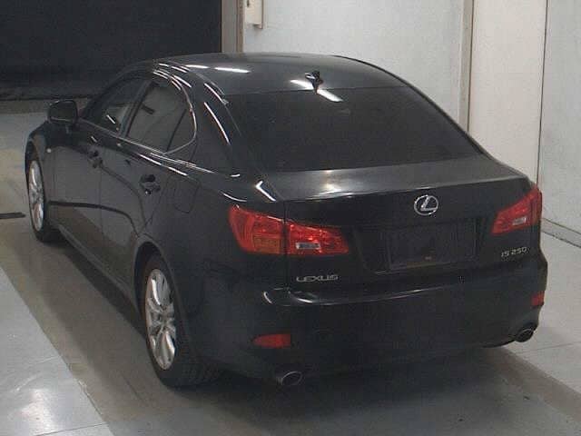 LEXUS IS thumbnail 5