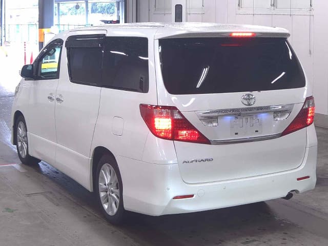 TOYOTA Alphard thumbnail 3