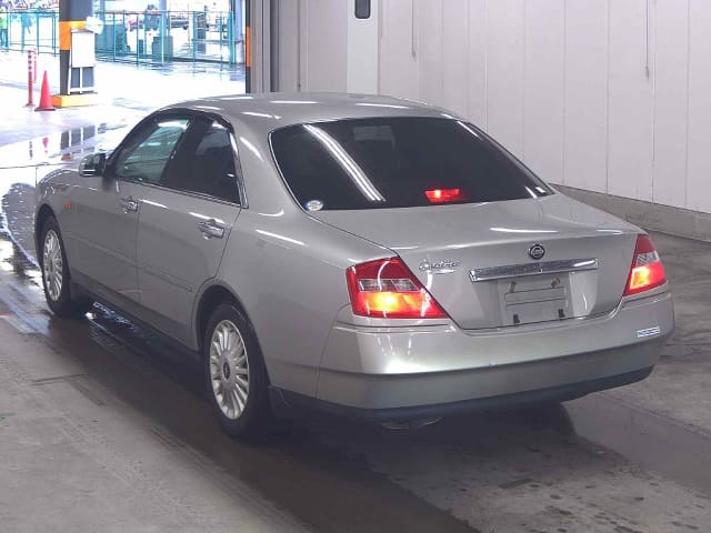 NISSAN Cedric Sedan thumbnail 3