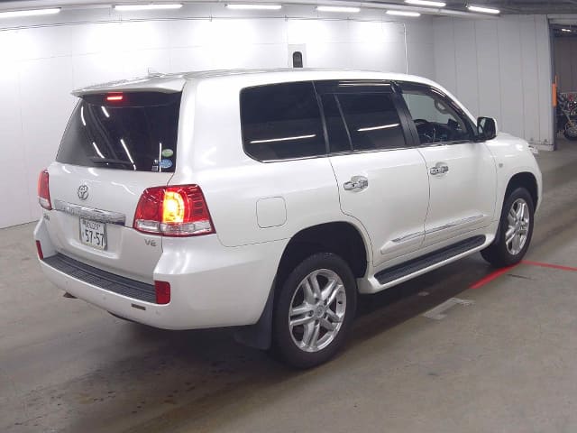 TOYOTA Land Cruiser thumbnail 2