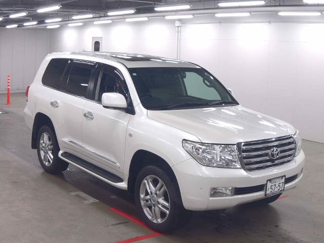 TOYOTA Land Cruiser thumbnail 6