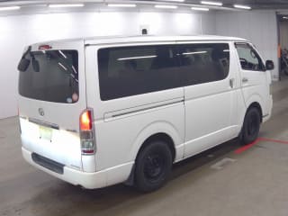 2005 TOYOTA Regiusace Van