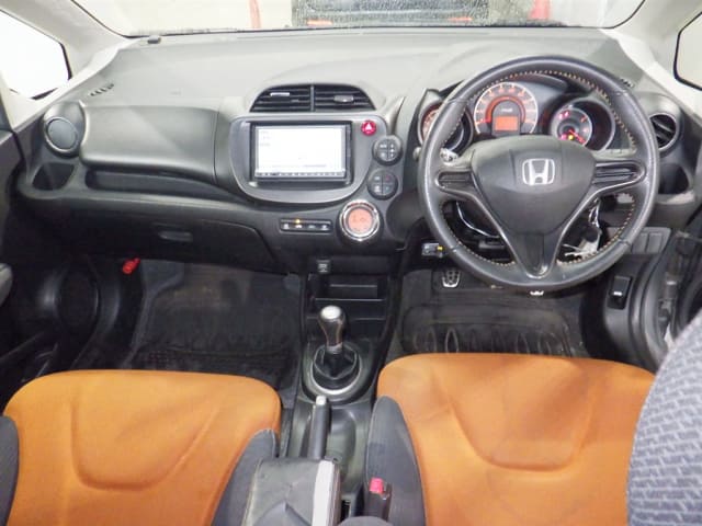 HONDA Fit thumbnail 3