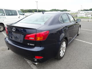 2005 LEXUS IS