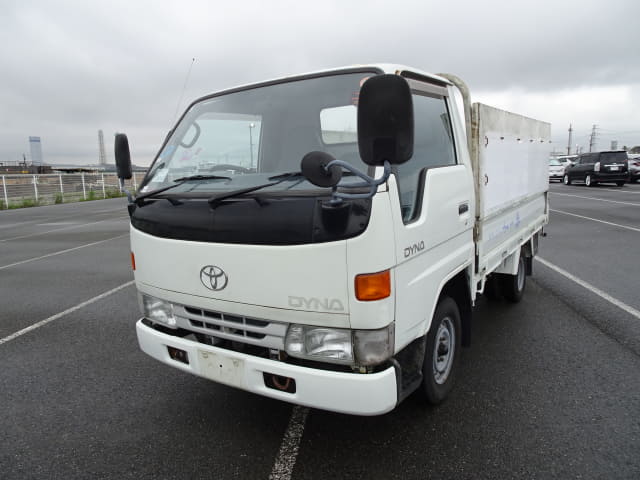 TOYOTA Dyna Truck