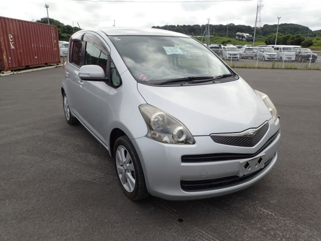 TOYOTA Ractis thumbnail 7