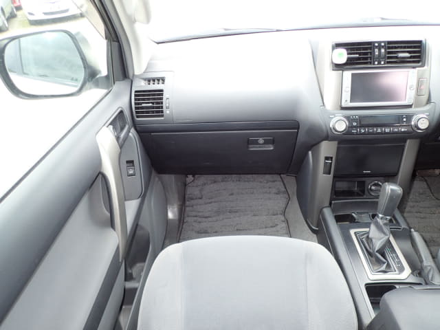 TOYOTA Land Cruiser Prado thumbnail 34