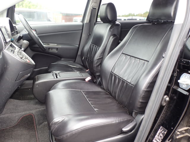 TOYOTA Wish thumbnail 26