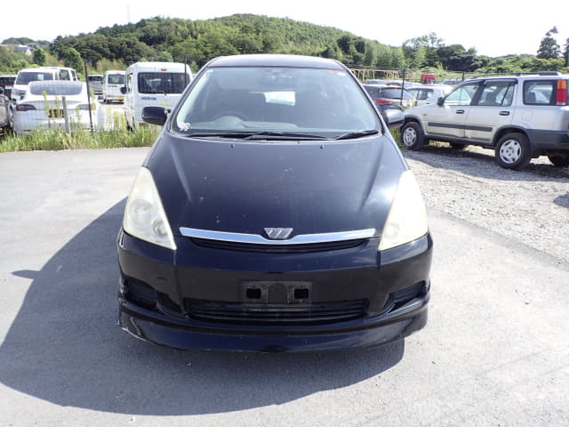 TOYOTA Wish thumbnail 8