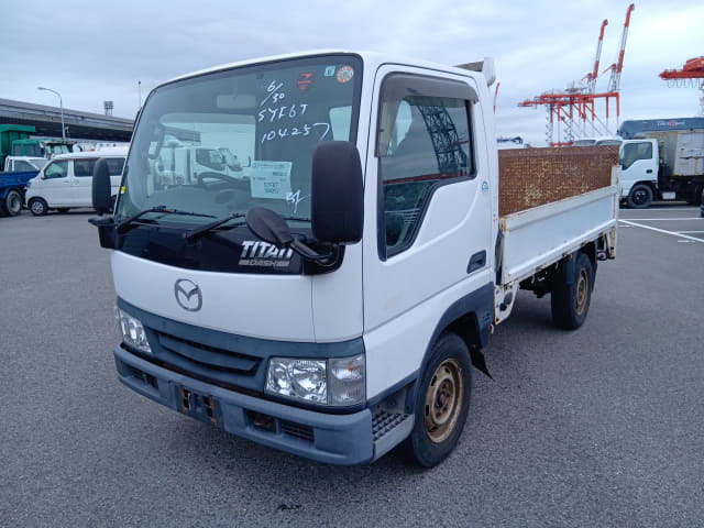 MAZDA Titan Dash