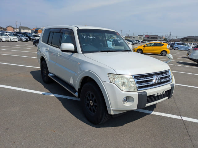 MITSUBISHI Pajero thumbnail 7