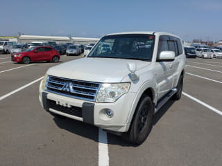 2011 MITSUBISHI Pajero