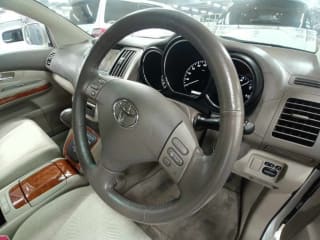 2003 TOYOTA Harrier