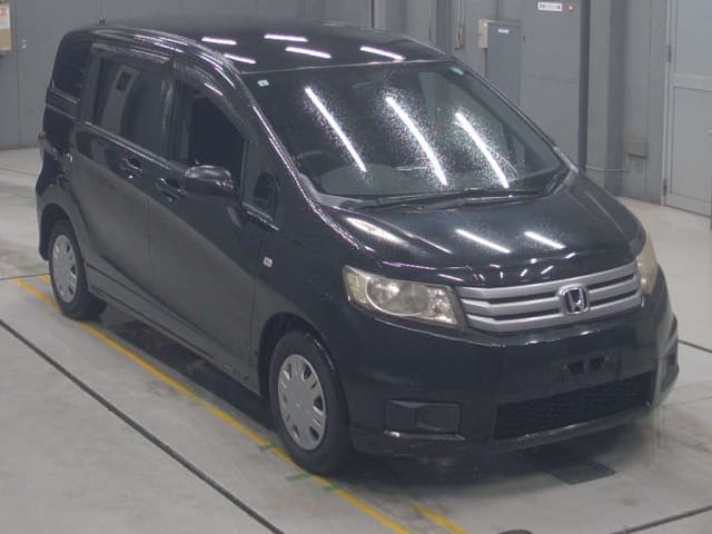 HONDA Freed Spike thumbnail 7