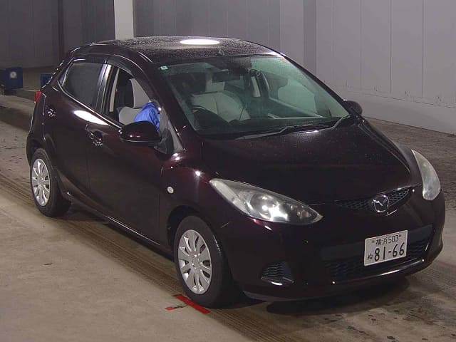 MAZDA Demio thumbnail 6