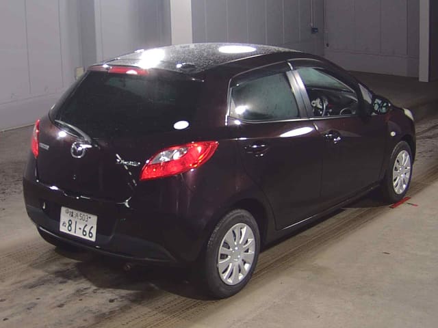MAZDA Demio thumbnail 2
