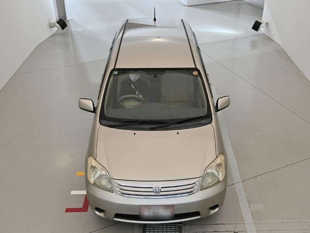 TOYOTA Raum thumbnail 8