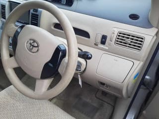 2004 TOYOTA Raum