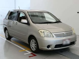 2004 TOYOTA Raum