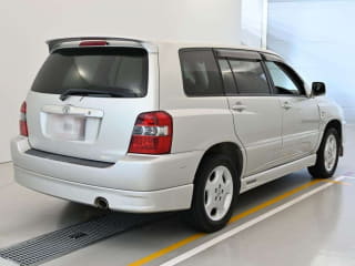 2004 TOYOTA Kluger