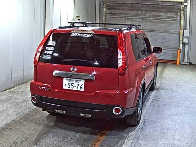 NISSAN X-Trail thumbnail 2
