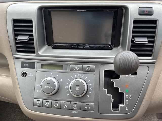TOYOTA Raum thumbnail 4