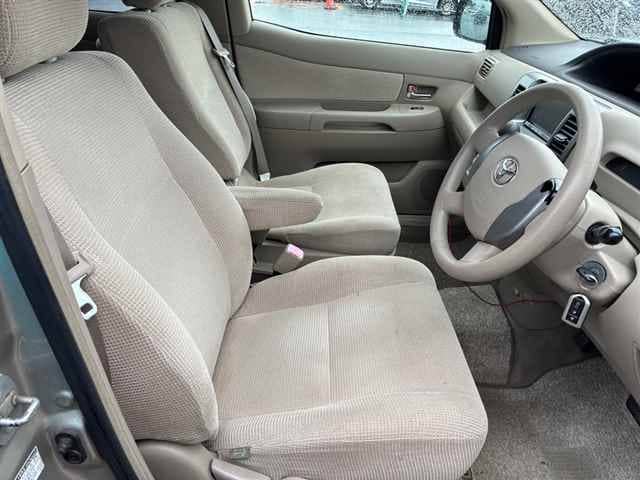 TOYOTA Raum thumbnail 5