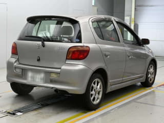2001 TOYOTA Vitz