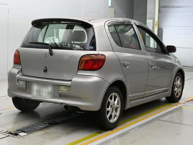 TOYOTA Vitz thumbnail 2