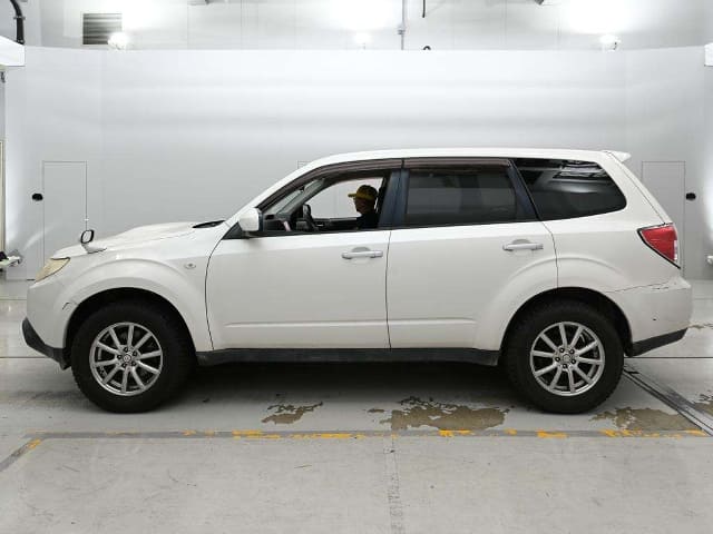 SUBARU Forester thumbnail 6