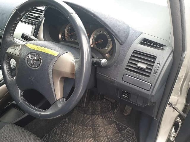 TOYOTA Blade thumbnail 3